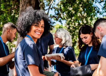 High-Paying Caregiver Jobs in the UK: Wages, Requirements, and how to Apply