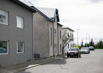 How Skilled Workers Can Secure Permanent Residency in Top Countries